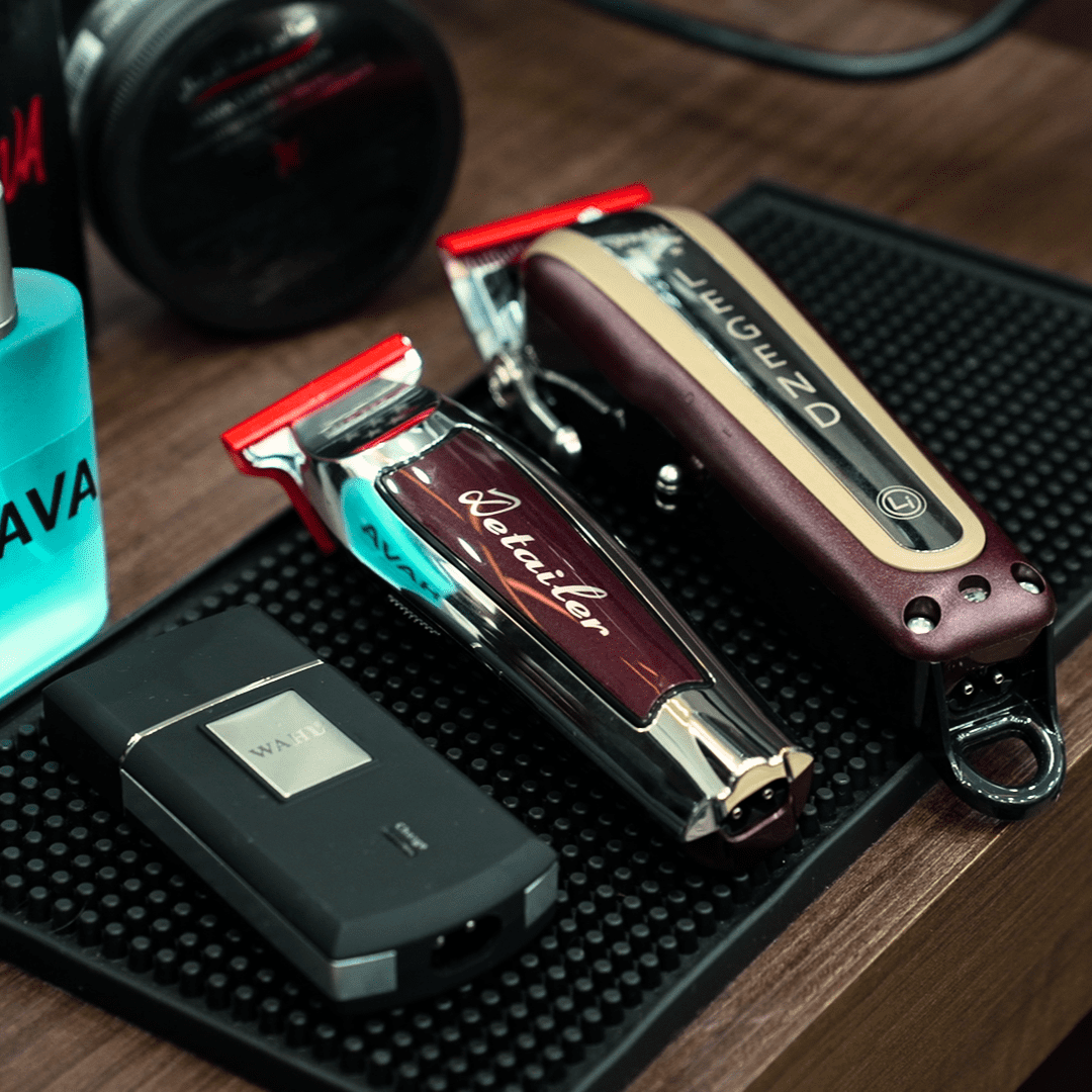 Hava mobile grooming team providing home haircut service in Dubai